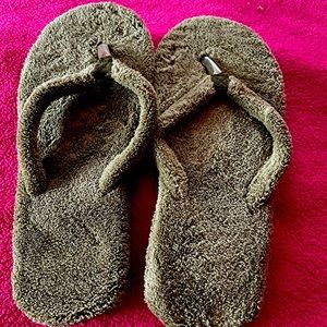Slipper flip flops